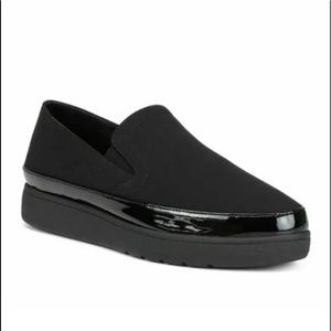 Women Donald J Pliner Meg Stretch Slip on Shoes